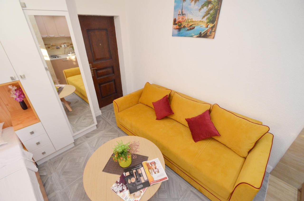 Apartments Lux S Tivat Exteriör bild