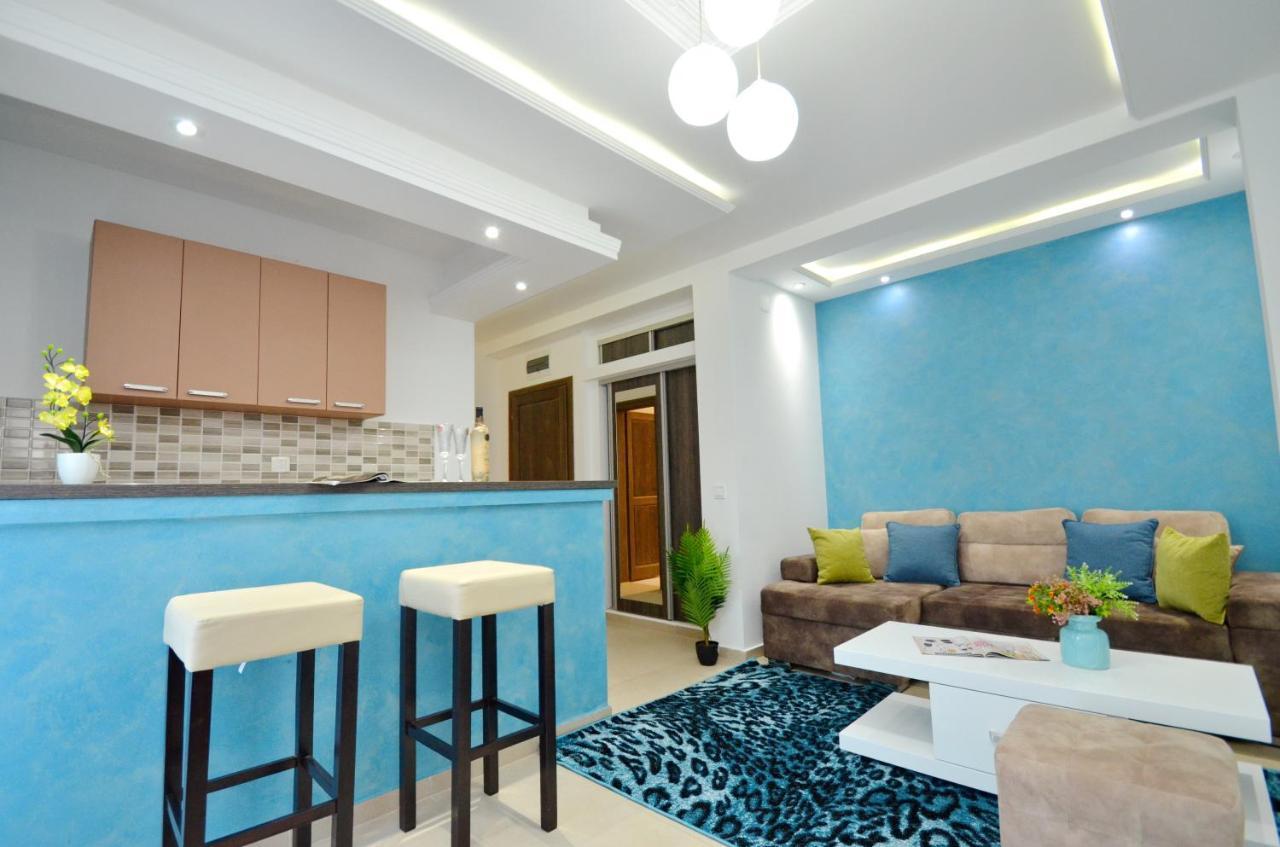 Apartments Lux S Tivat Exteriör bild