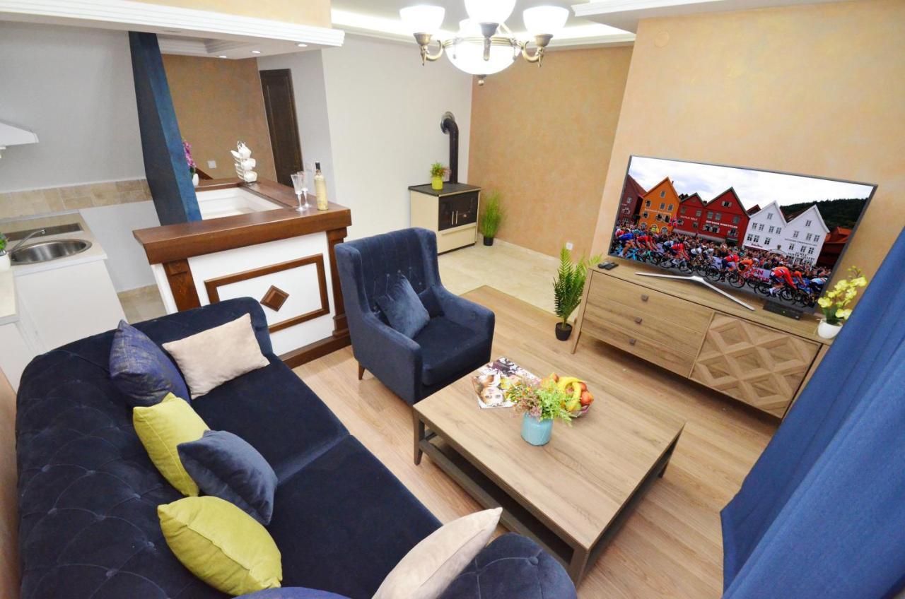 Apartments Lux S Tivat Exteriör bild